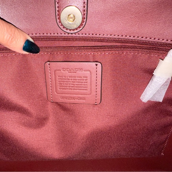 Coach Chalk Pebble Leather Tote with Signature Zip Wallet - Picture 5 of 14